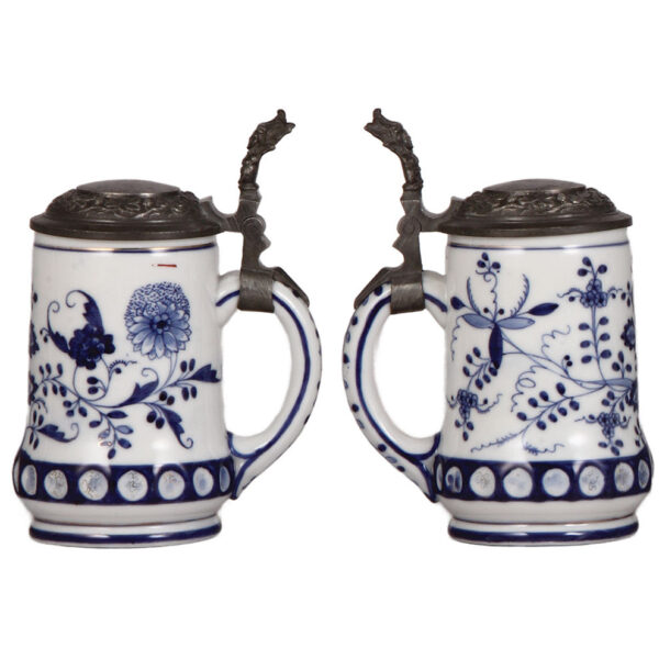 Porcelain steins (three), .5L, hand-painted, cobalt blue - Image 2