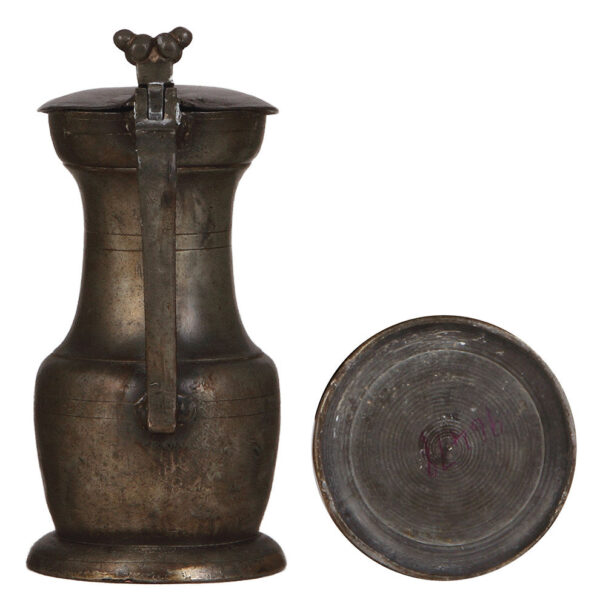 Drinking vessels (four), pewter pitcher, Bartmannskrug, Annaberger Walzenkrug, Raeren - Image 3