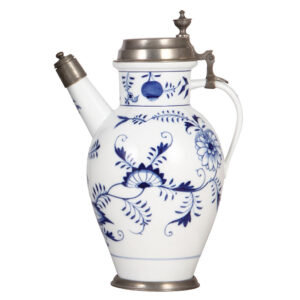Meissen porcelain Tüllenkanne, 2.5L.