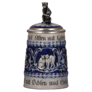 Stoneware stein, .5L, cats on body, bear handle.